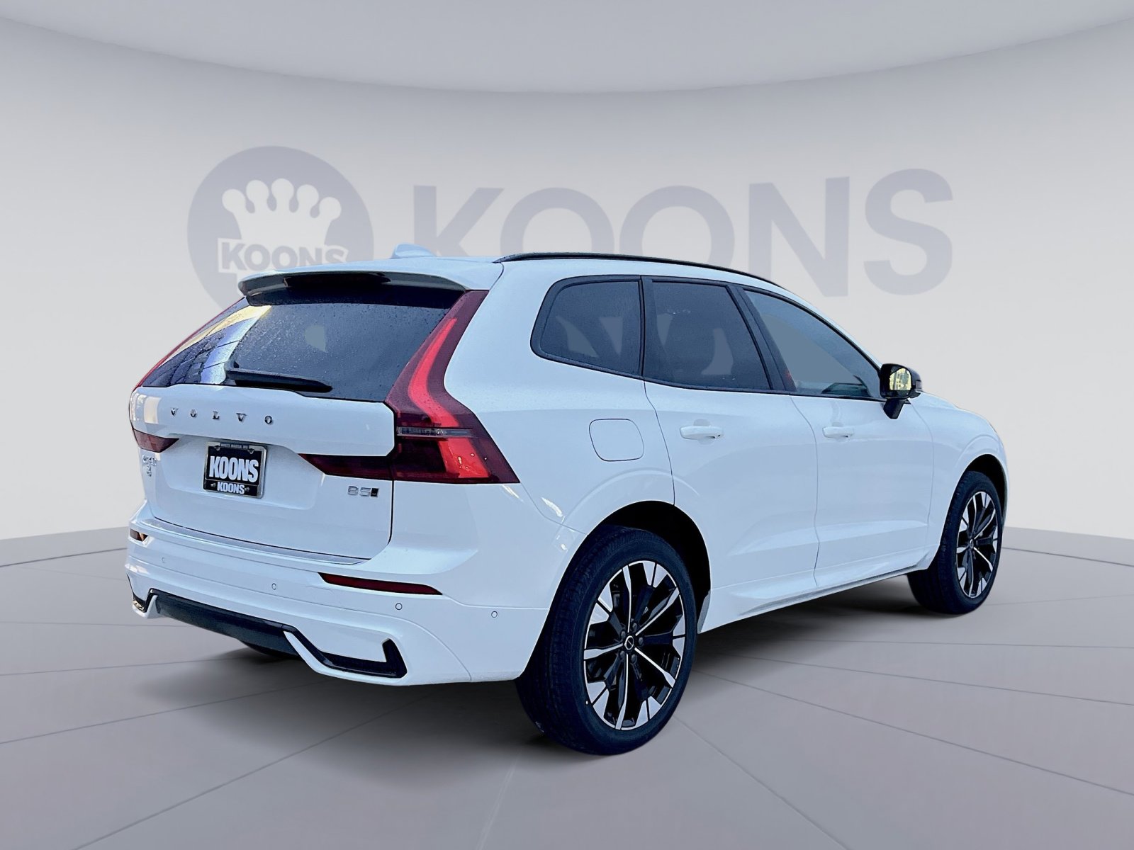 New 2026 Volvo XC60 B5 Plus w/ Protection Package Premier image 7