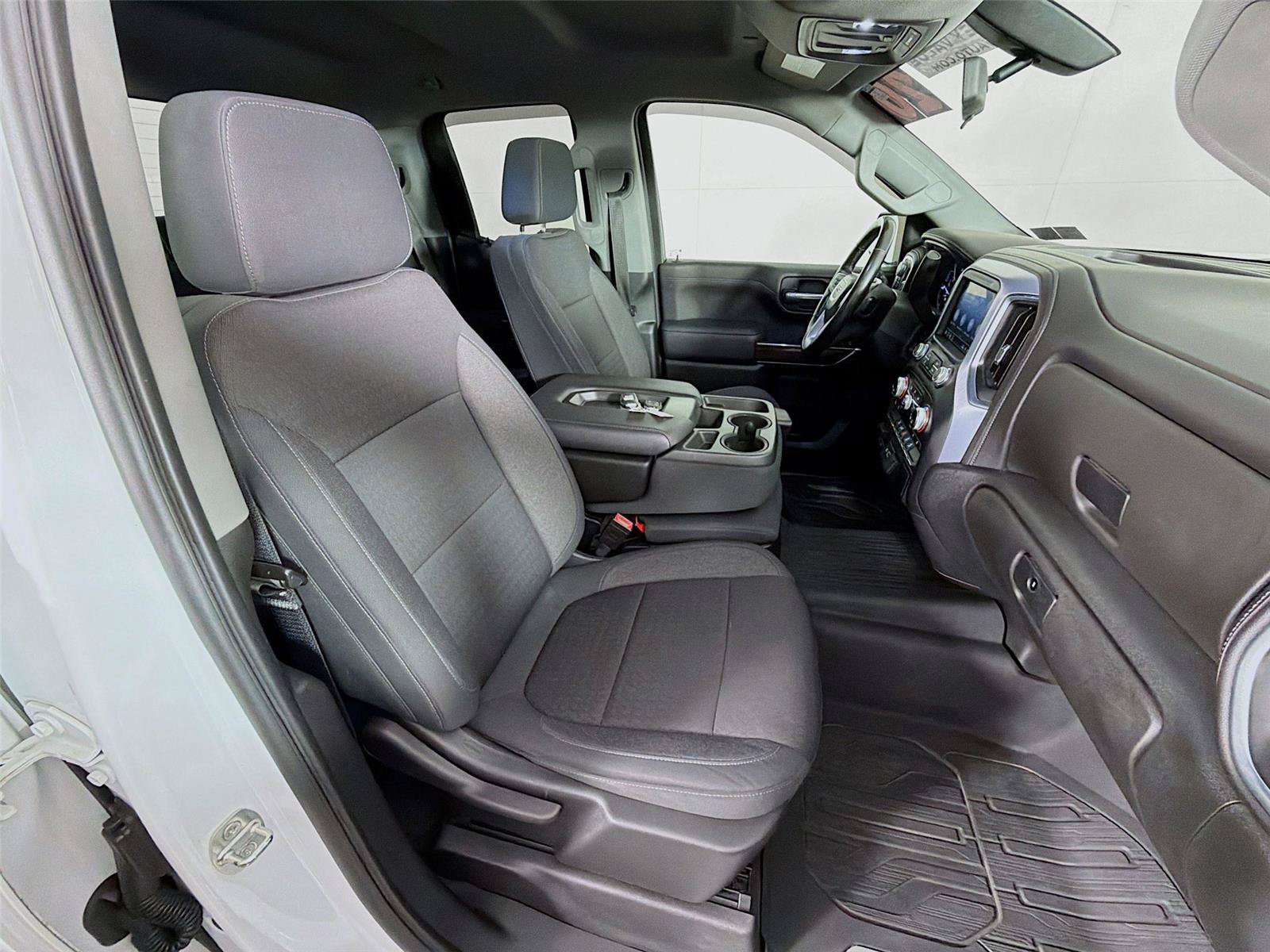 Used 2020 GMC Sierra 1500 SLE w/ SLE Value Package AWD/4WD image 30