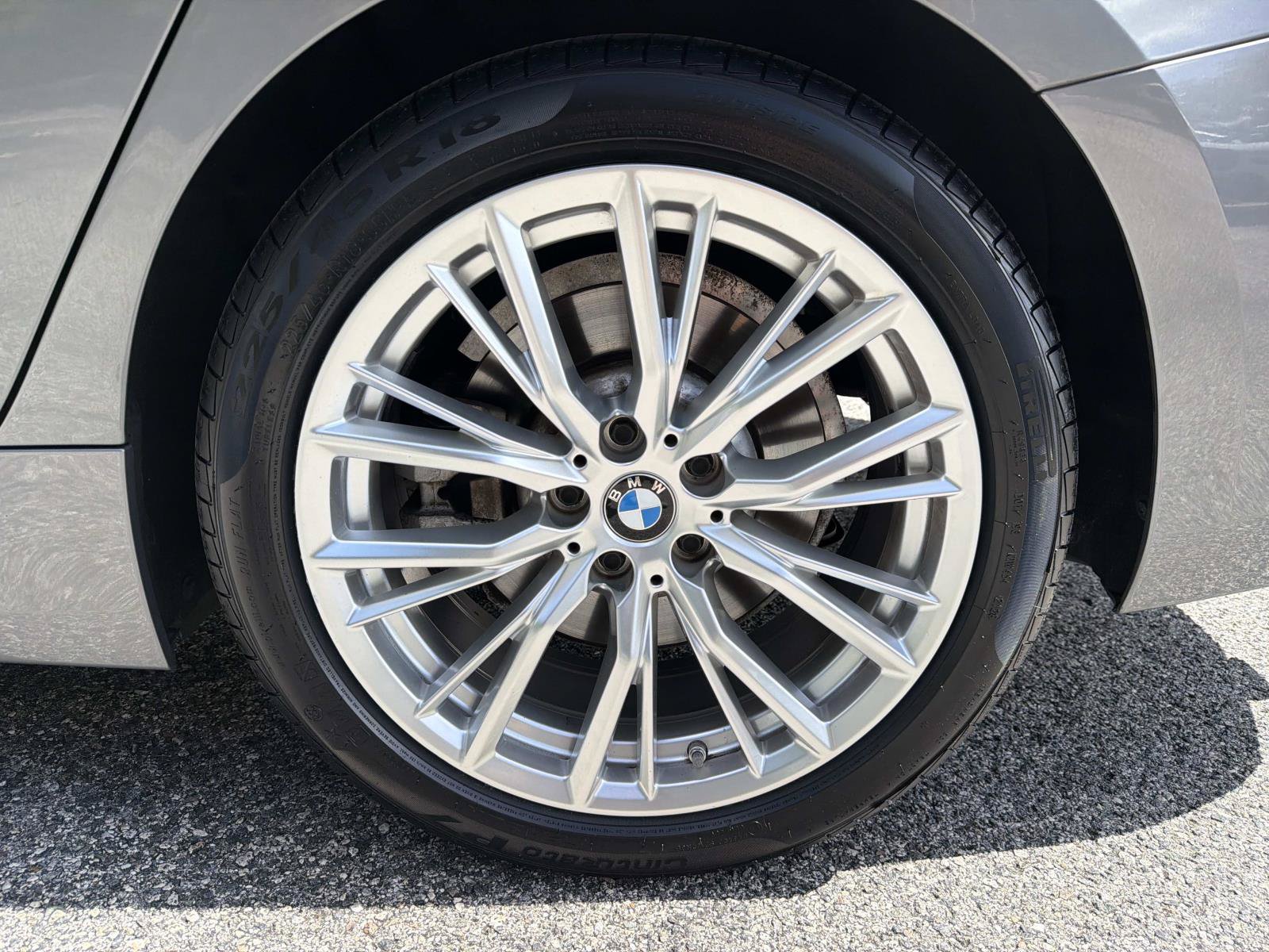 Certified 2023 BMW 330i Sedan RWD image 11