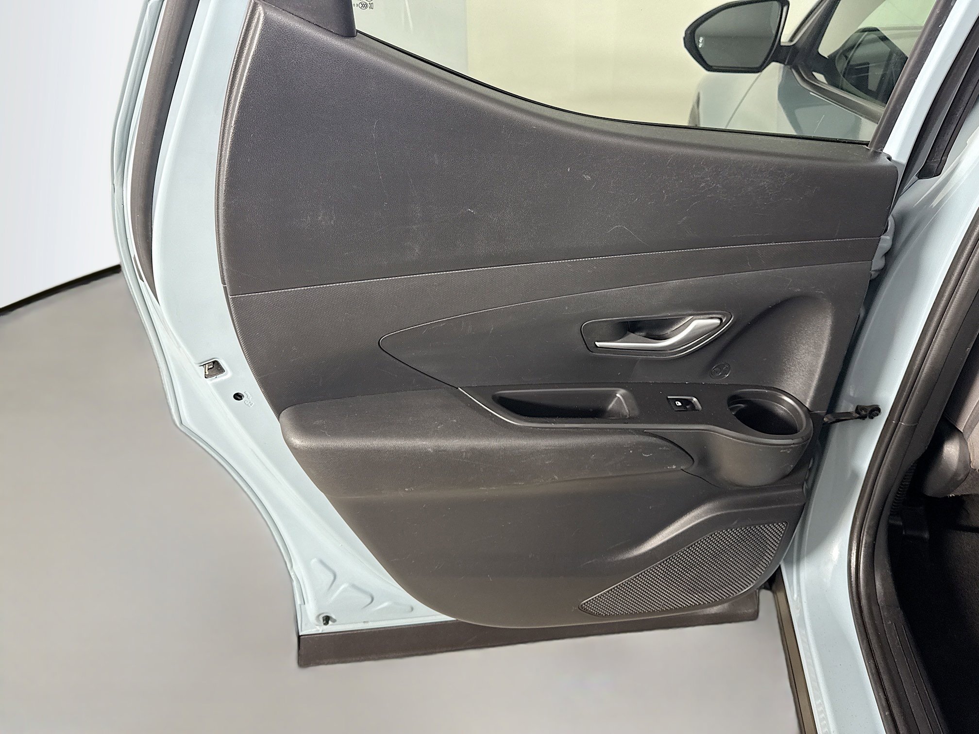 Used 2022 Hyundai Santa Cruz SE image 25