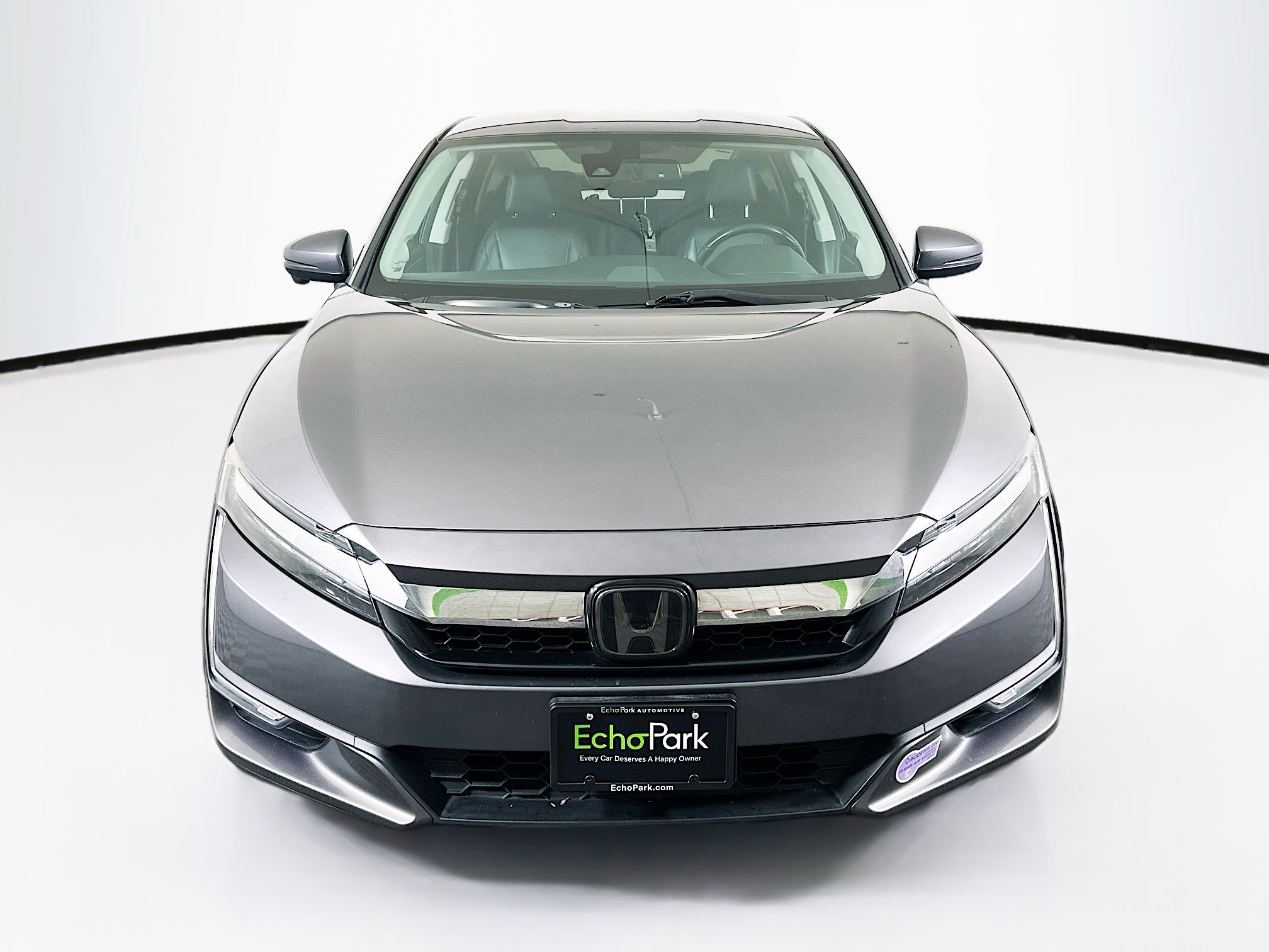 Used 2018 Honda Clarity Touring image 2