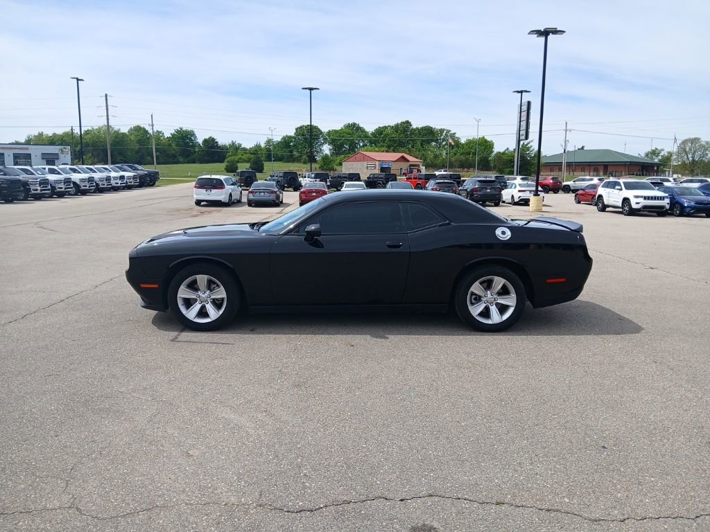 Used 2023 Dodge Challenger SXT RWD image 5