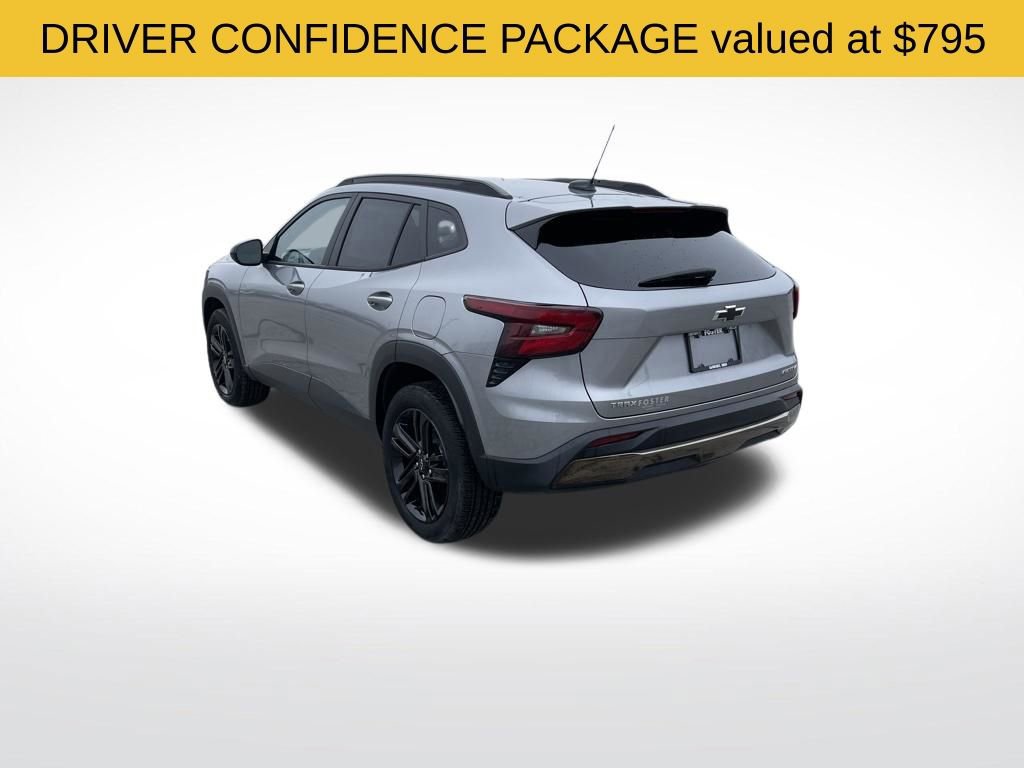 Used 2024 Chevrolet Trax ACTIV w/ Driver Confidence Package image 3