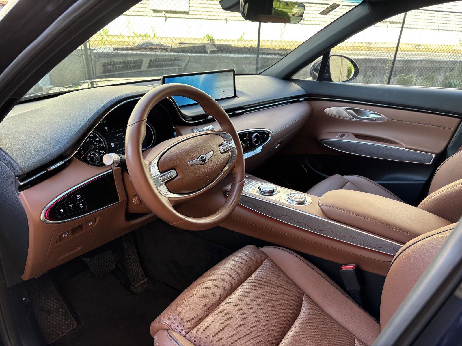 Used 2025 Genesis GV70 2.5T w/ Advanced Package AWD/4WD image 8