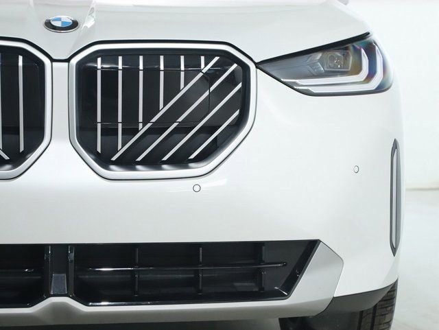 Certified 2025 BMW X3 xDrive30i w/ Convenience Package image 8