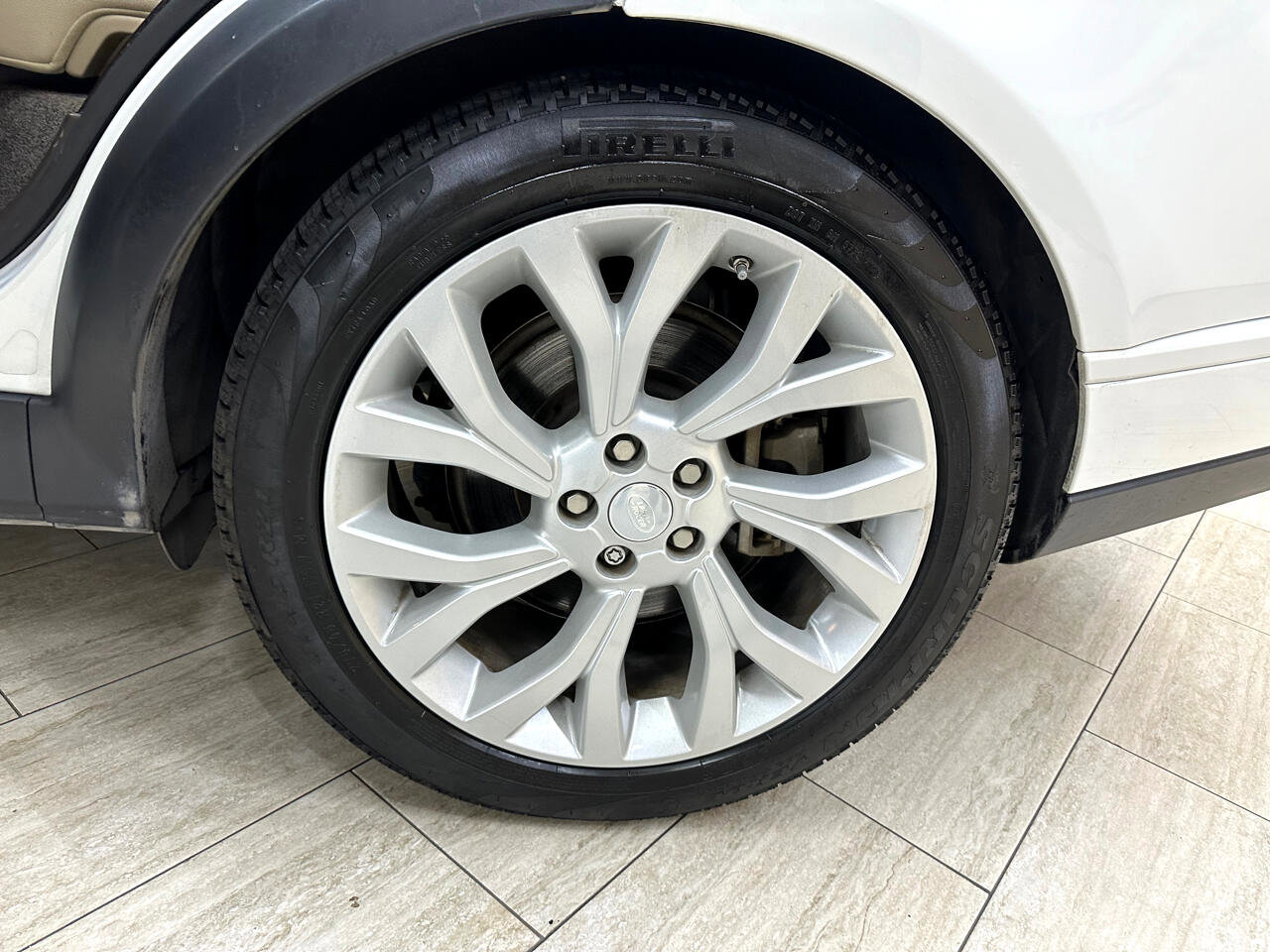 Used 2019 Land Rover Range Rover image 35