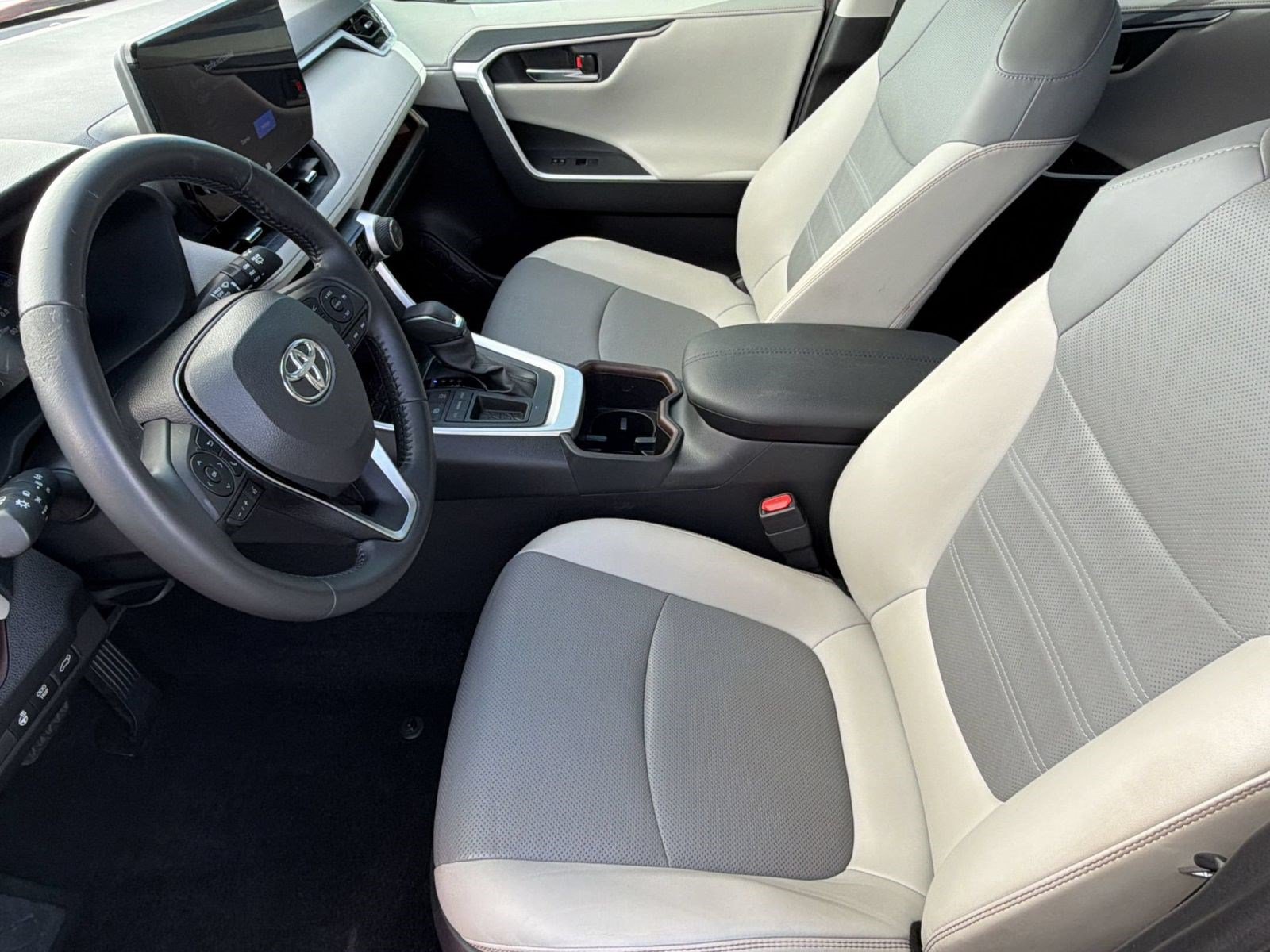 Certified 2023 Toyota RAV4 Limited w/ Limited Grade Weather Package FWD image 5
