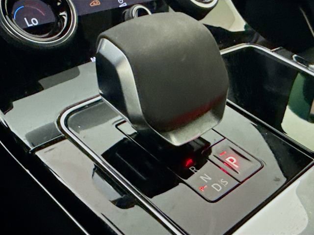 Certified 2023 Land Rover Range Rover Velar R-Dynamic S AWD/4WD image 19