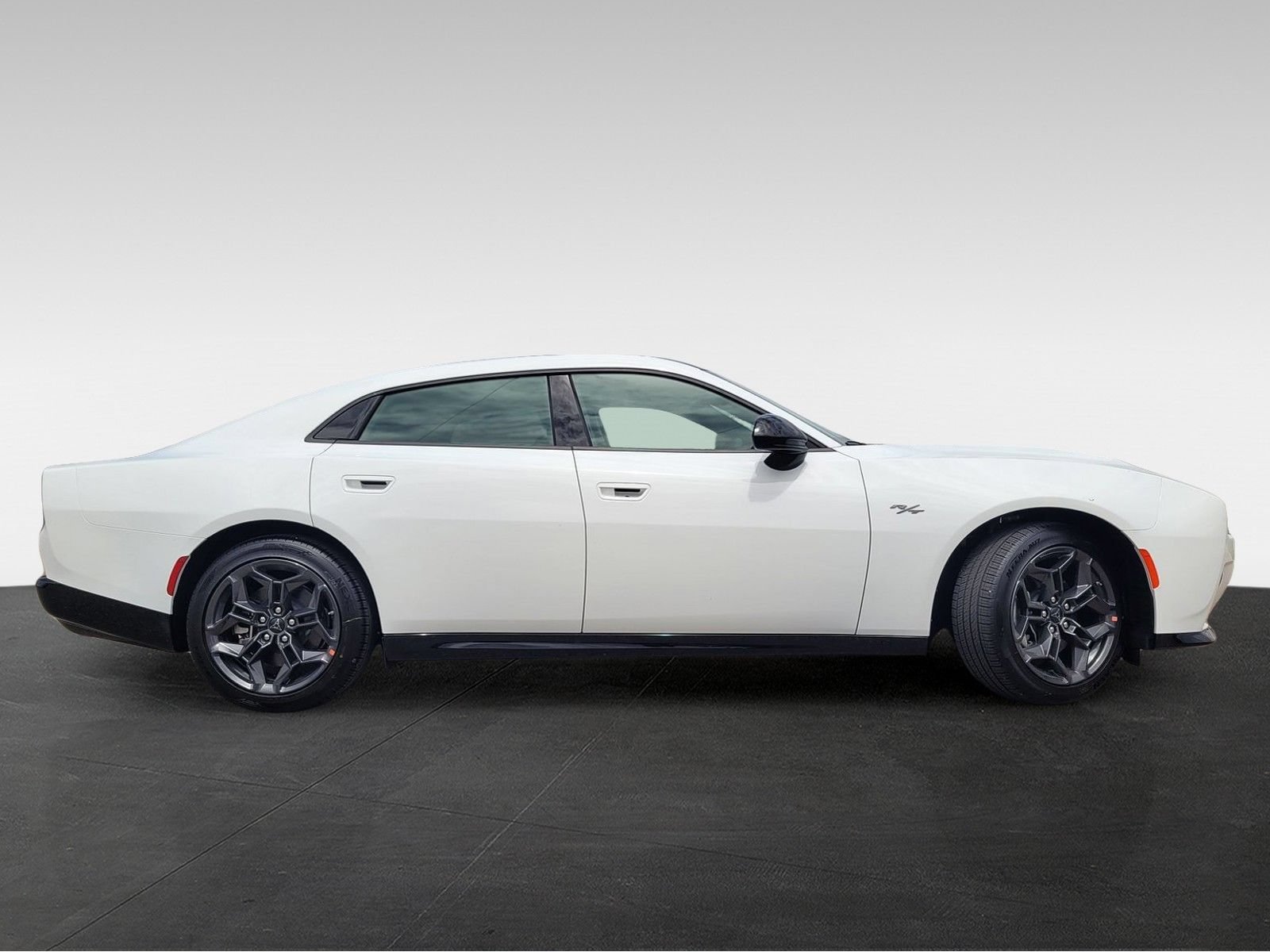 New 2026 Dodge Charger R/T w/ Blacktop Package AWD/4WD image 5