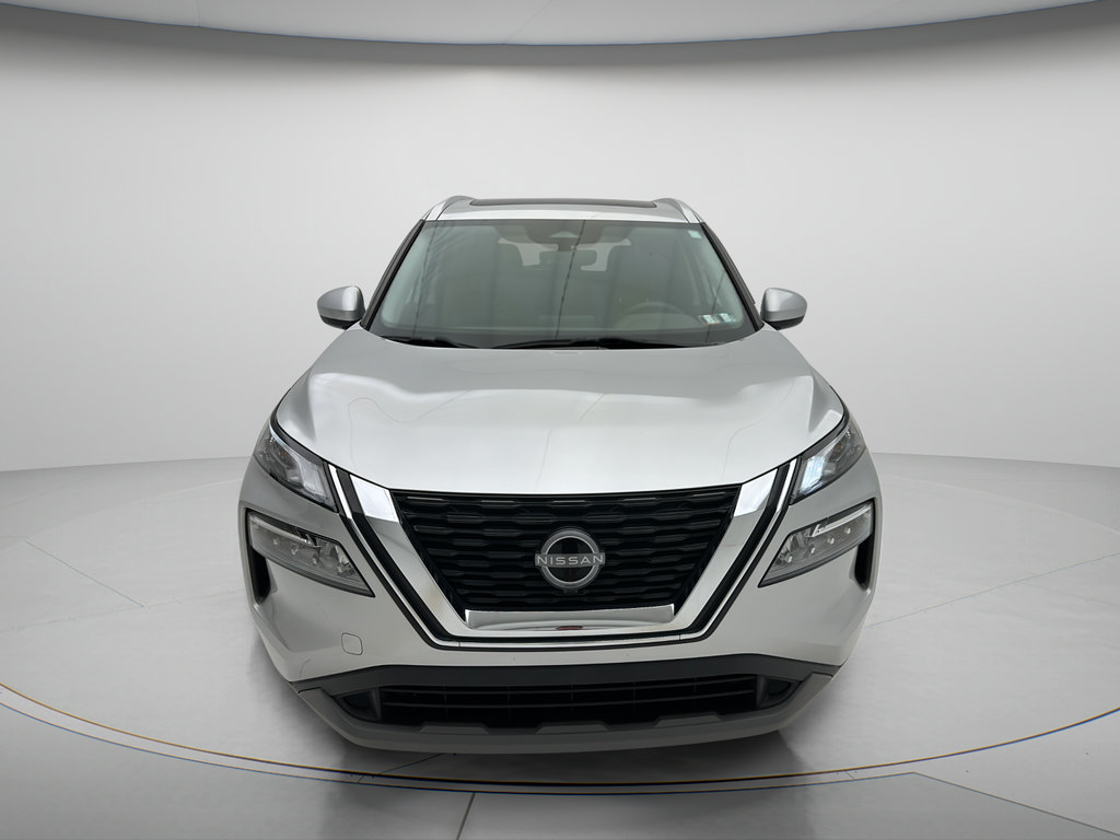 Used 2023 Nissan Rogue SV w/ SV Premium B Package AWD/4WD image 2