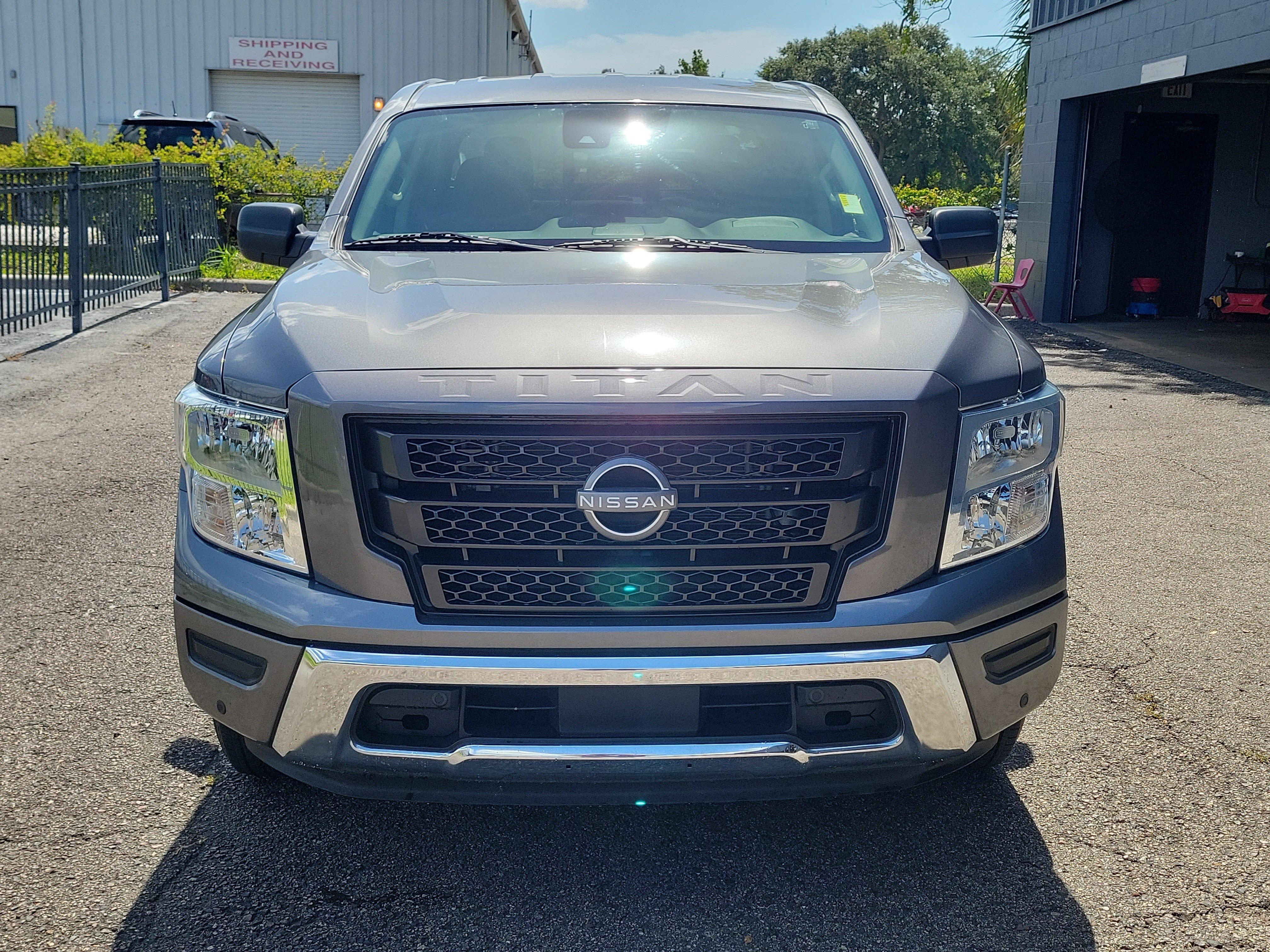 Certified 2024 Nissan Titan SV w/ SV Convenience Package RWD image 2