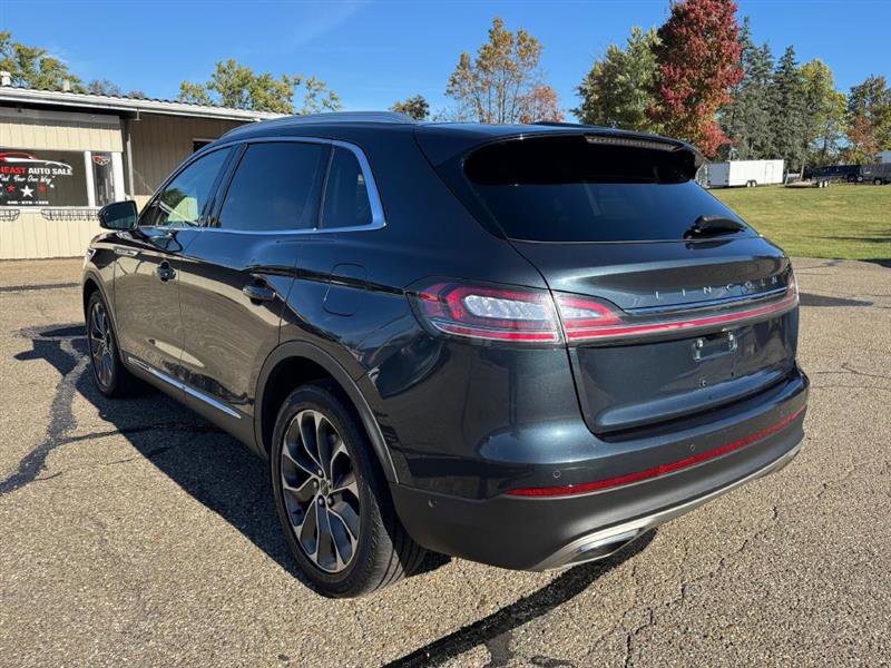 Used 2022 Lincoln Nautilus Reserve w/ Equipment Group 201A image 4