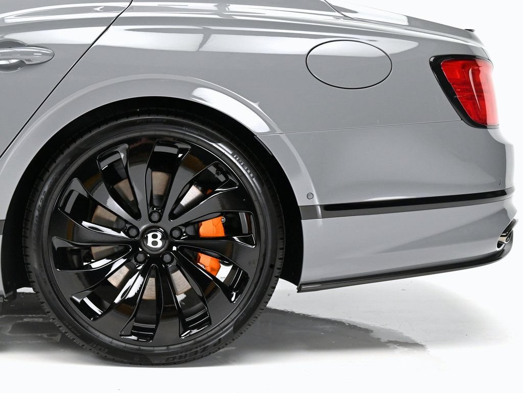 Used 2025 Bentley Flying Spur Plug-In Hybrid AWD/4WD image 41