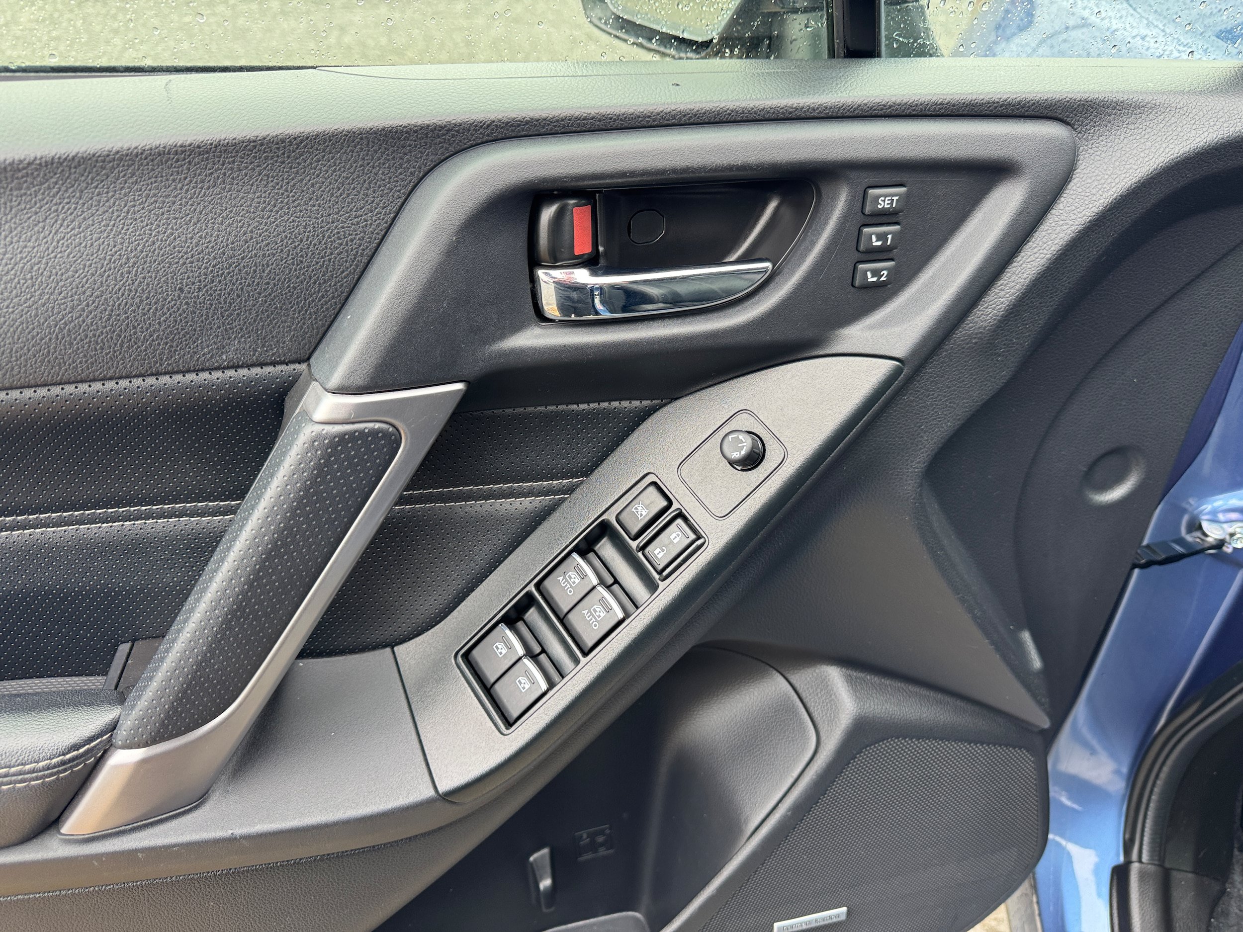 Used 2017 Subaru Forester 2.5i Touring AWD/4WD image 12