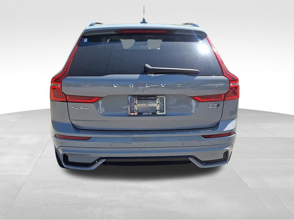 Used 2024 Volvo XC60 B5 Plus w/ Protection Package Premier image 5