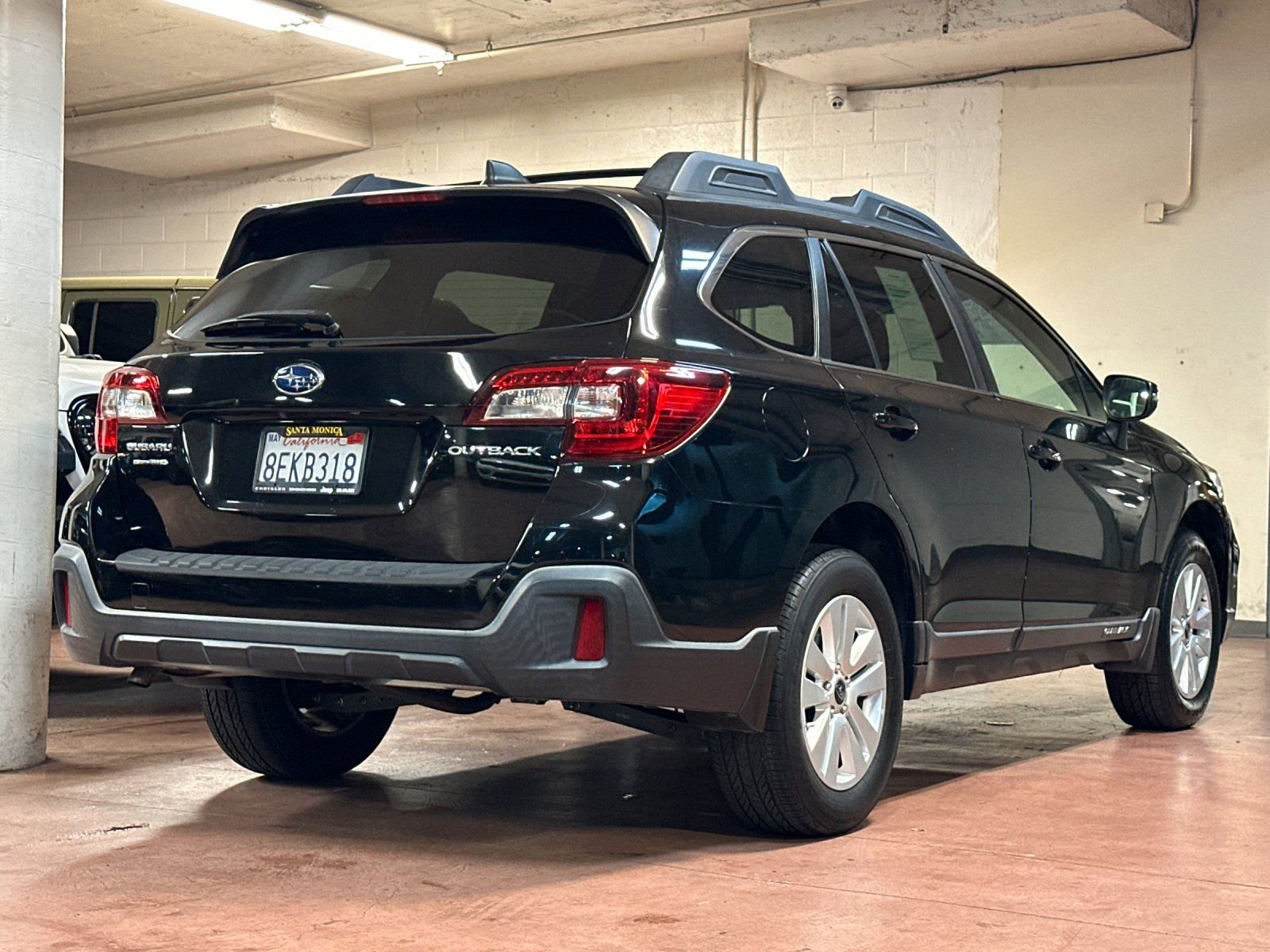 Used 2018 Subaru Outback 2.5i Premium image 5
