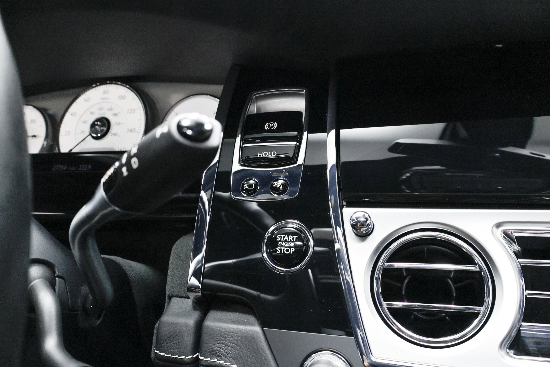 Used 2016 Rolls-Royce Ghost image 43