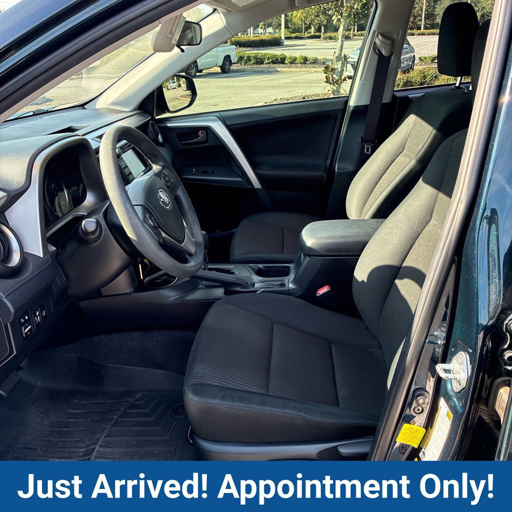 Used 2017 Toyota RAV4 LE FWD image 8