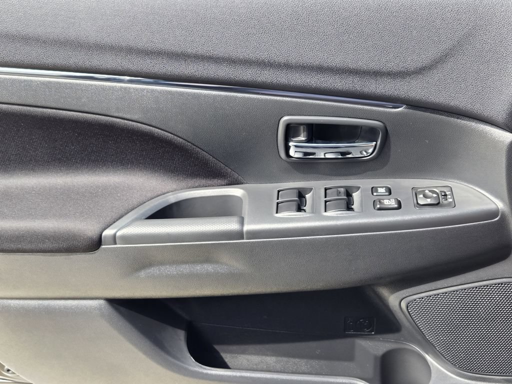 Used 2026 Mitsubishi Outlander Sport ES AWD/4WD image 16