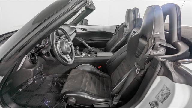 Used 2020 MAZDA MX-5 Miata Club w/ Brembo/BBS Recaro Package RWD image 13