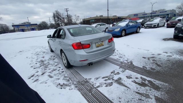 Used 2014 BMW 328i xDrive Sedan AWD/4WD image 9