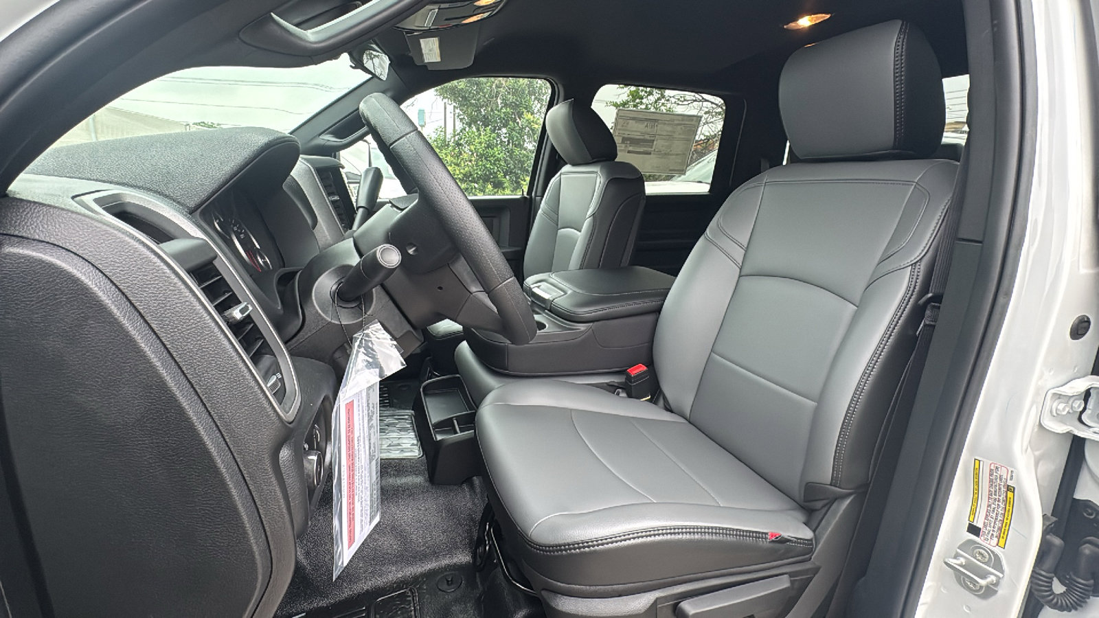 New 2026 RAM 5500 Tradesman w/ Chrome Appearance Group AWD/4WD image 11