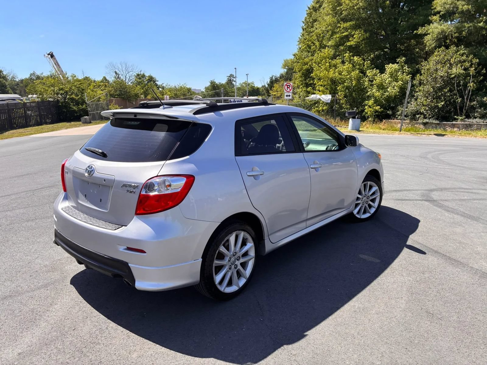 Used 2009 Toyota Matrix XRS w/ All Weather Guard Pkg FWD image 13
