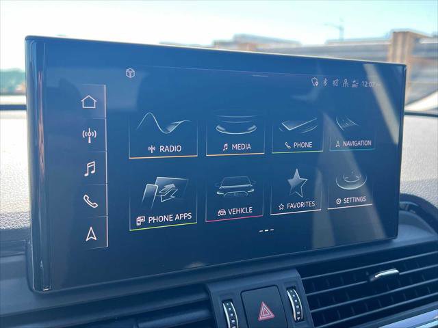 Used 2024 Audi Q5 2.0T Premium w/ Convenience Package image 28