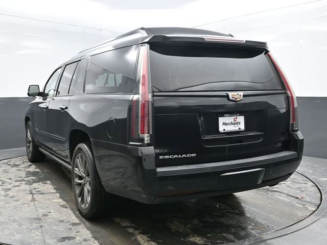 Used 2020 Cadillac Escalade ESV Platinum w/ Escalade Sport Edition image 5