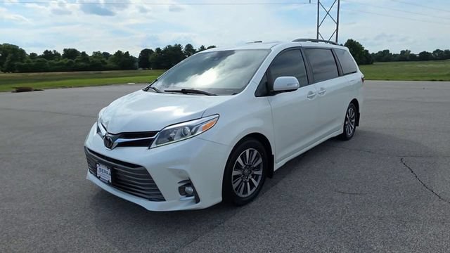 Used 2020 Toyota Sienna Limited Premium FWD image 3