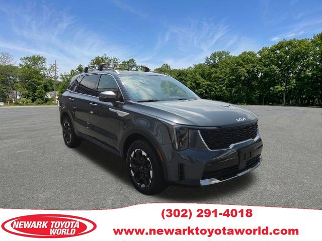Used 2024 Kia Sorento S w/ Panoramic Sunroof Package