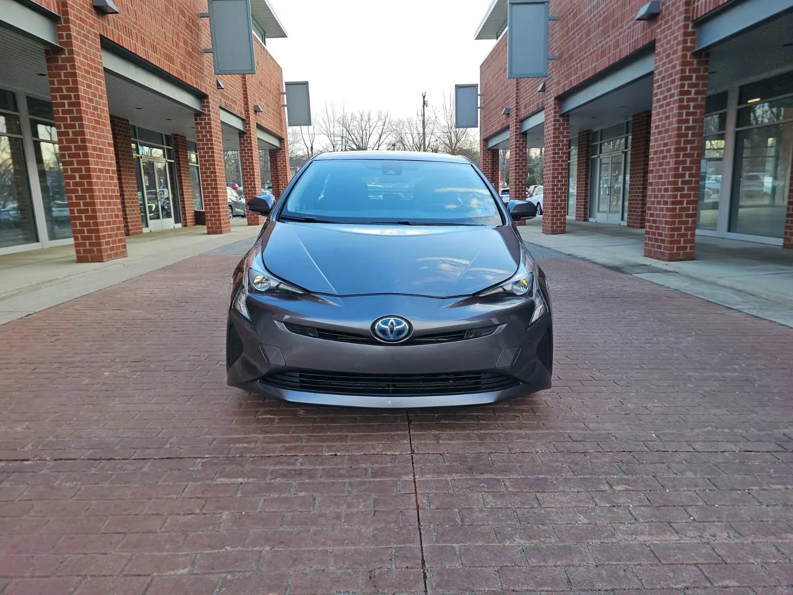 Used 2018 Toyota Prius Two w/ Prius Two Safety Plus Package image 2