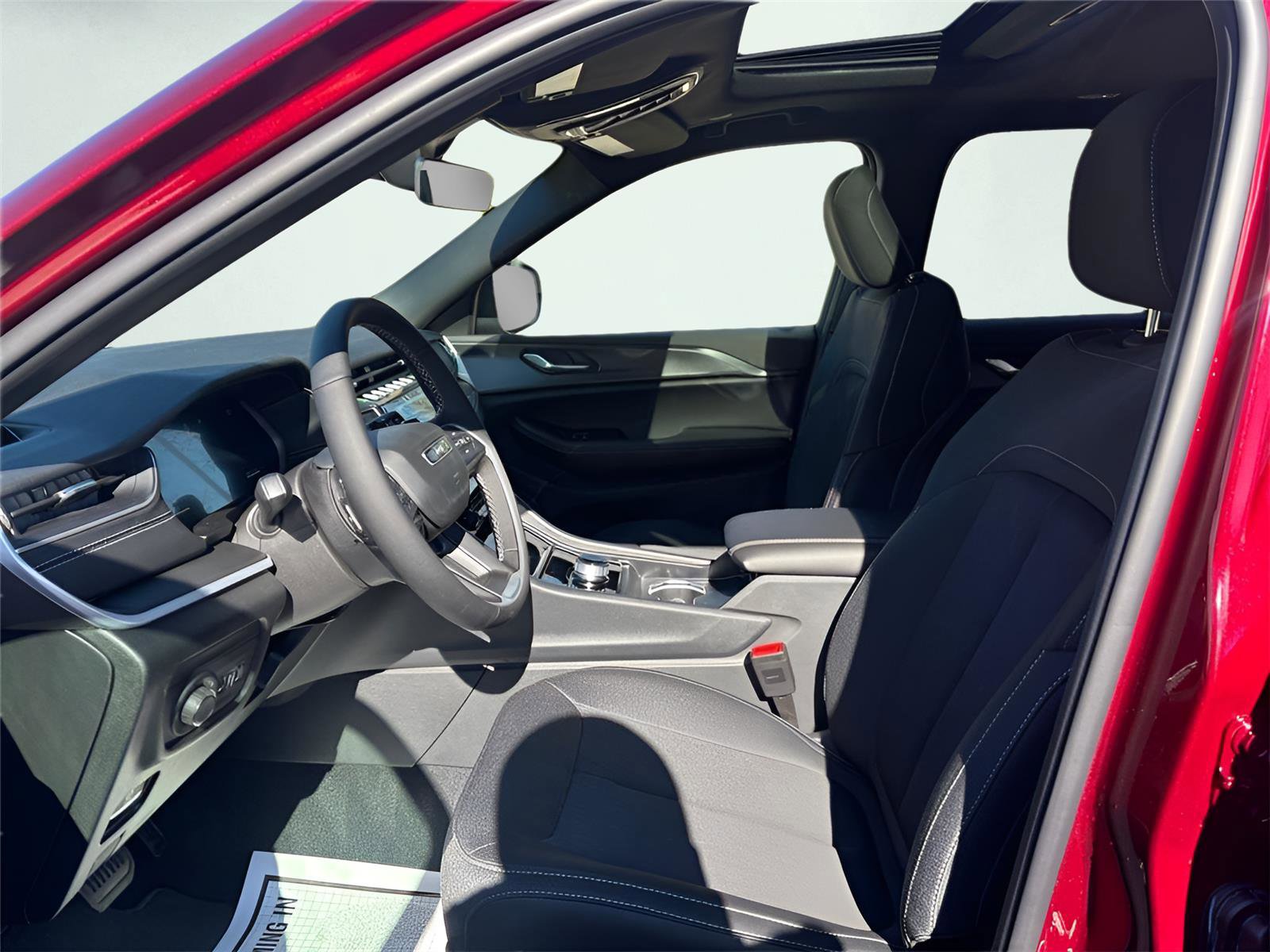 New 2025 Jeep Grand Cherokee L Laredo w/ Luxury Tech Group I image 9