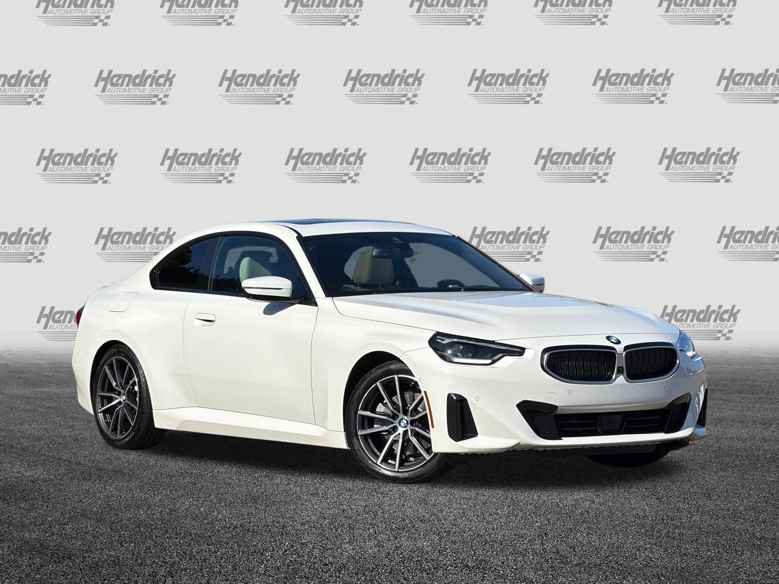 Used 2026 BMW 230i Coupe w/ Convenience Package RWD image 2