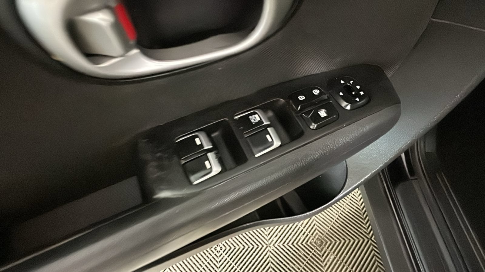 Used 2019 Kia Soul FWD image 13