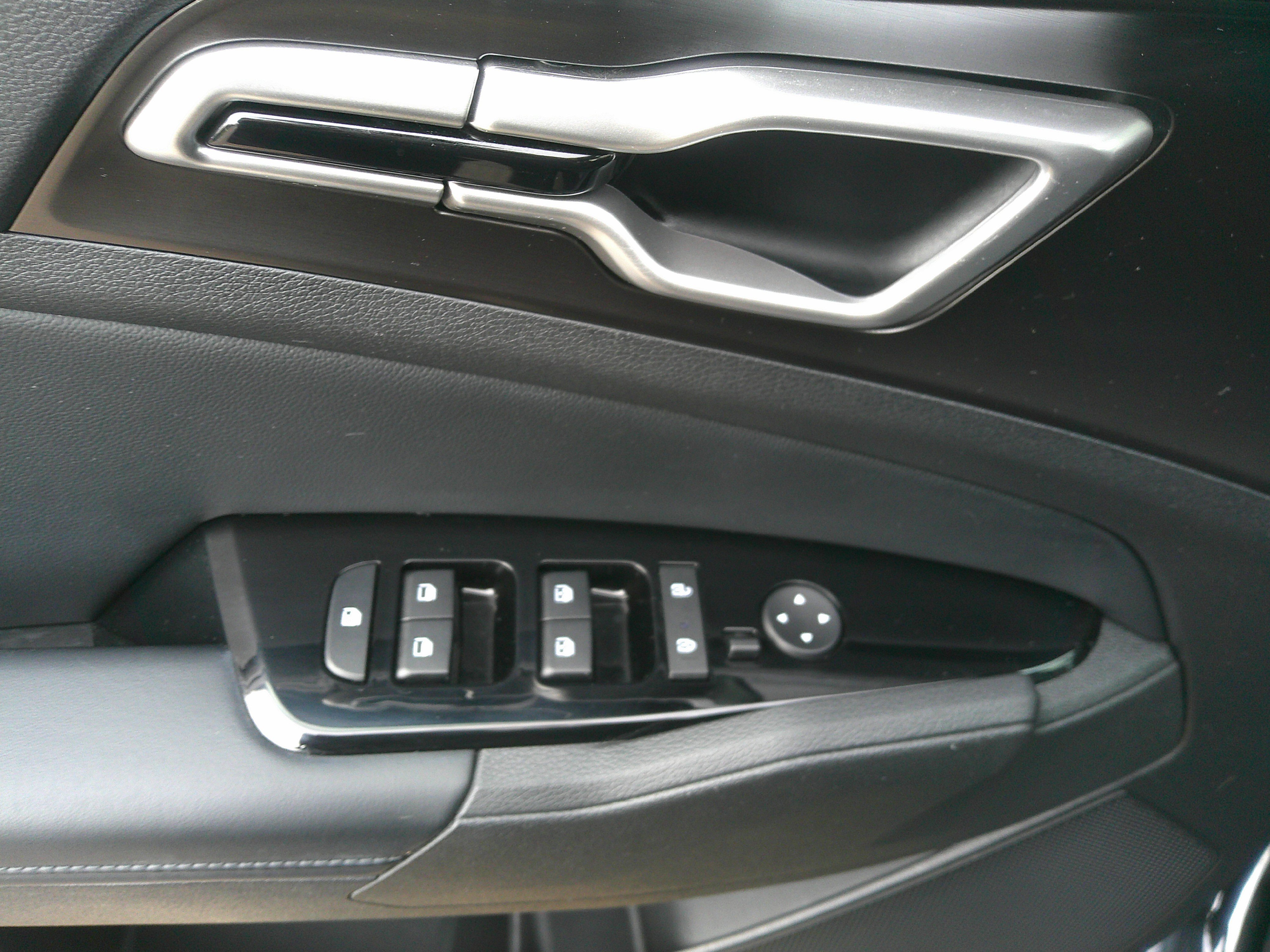 Used 2023 Kia Sportage EX w/ EX Premium Package image 18