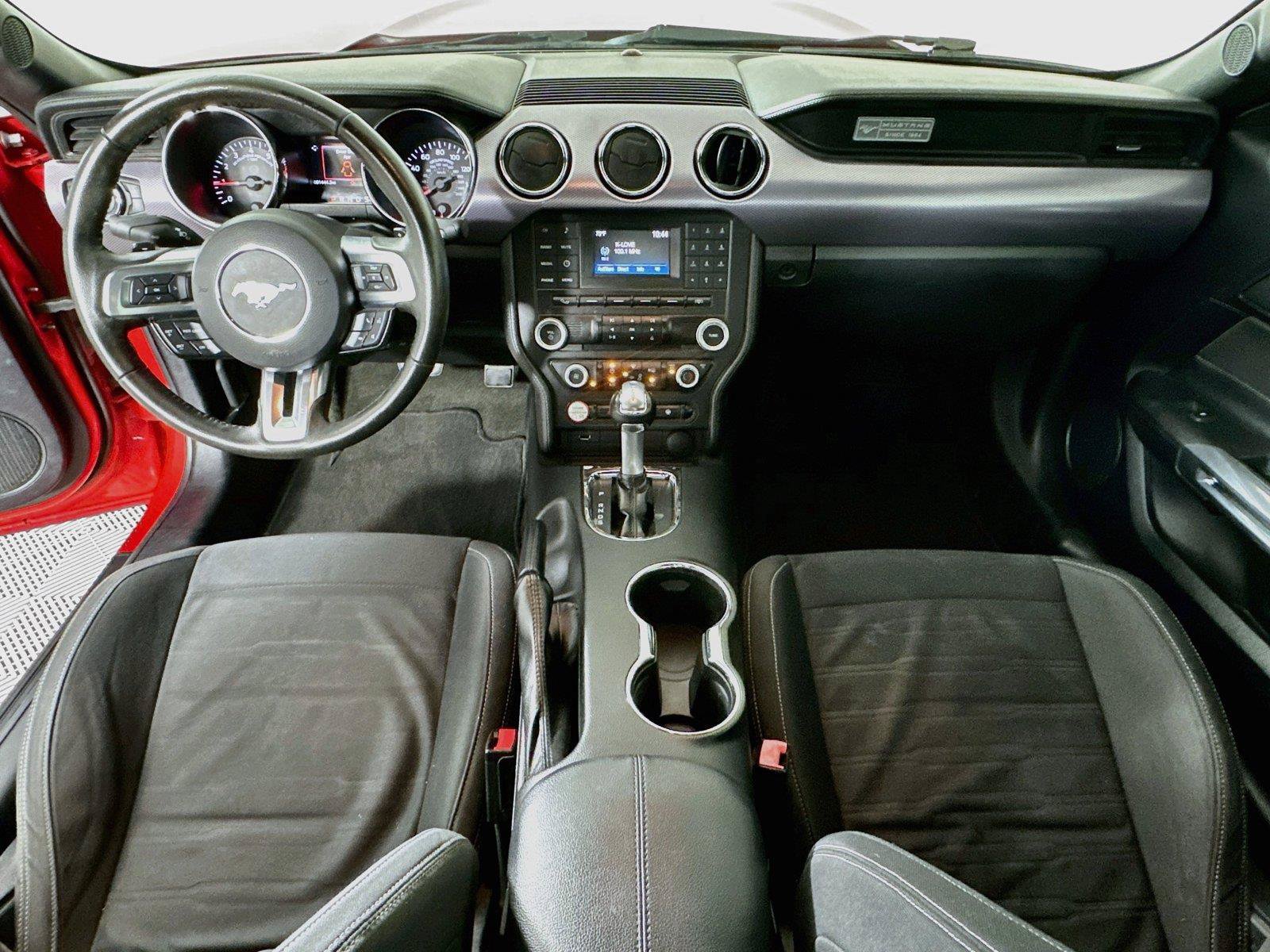 Used 2015 Ford Mustang Coupe RWD image 29