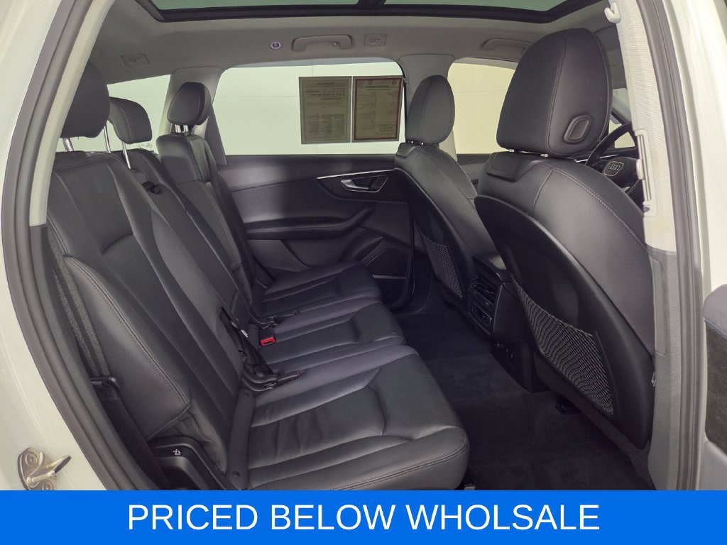 Used 2023 Audi Q7 3.0T Premium Plus AWD/4WD image 31