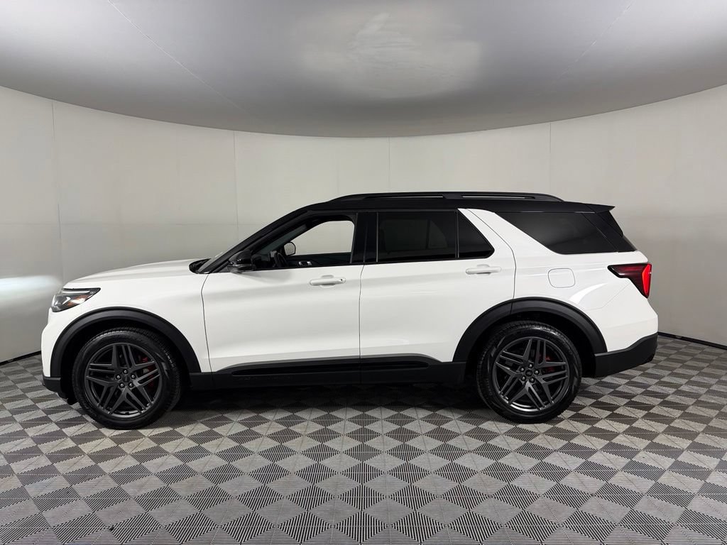 Used 2025 Ford Explorer ST w/ Sun And Sound Package AWD/4WD image 11