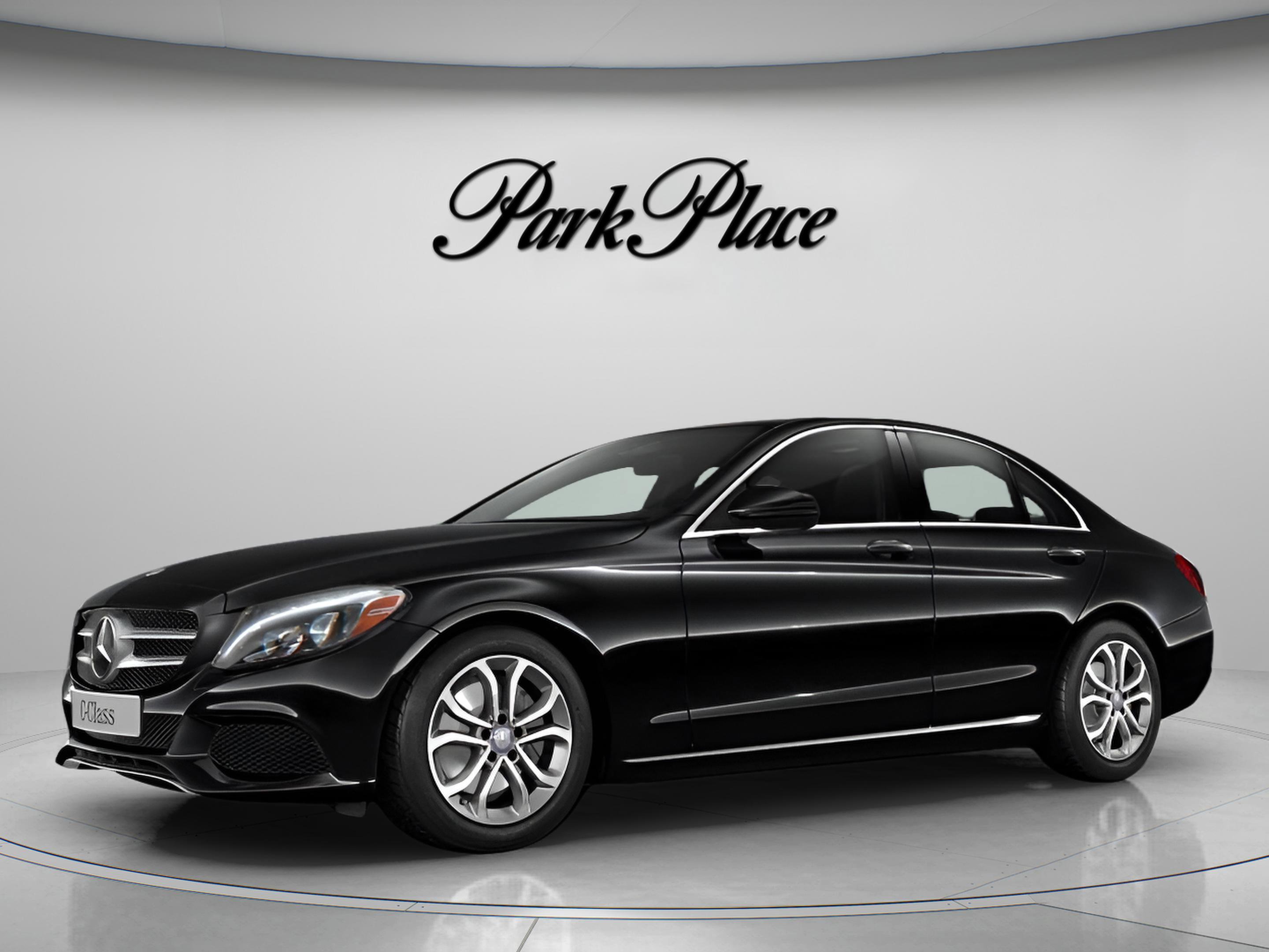 Used 2017 Mercedes-Benz C 300 Sedan image 2