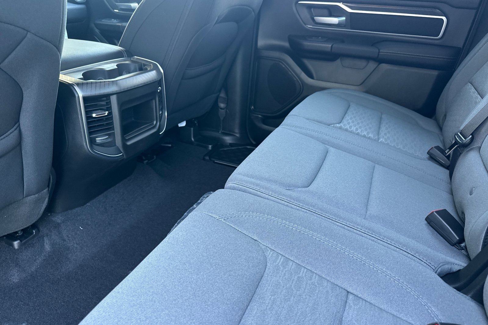 New 2026 RAM 1500 4x4 Crew Cab image 11