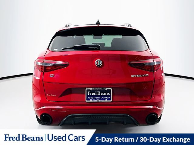 Used 2022 Alfa Romeo Stelvio Veloce image 6