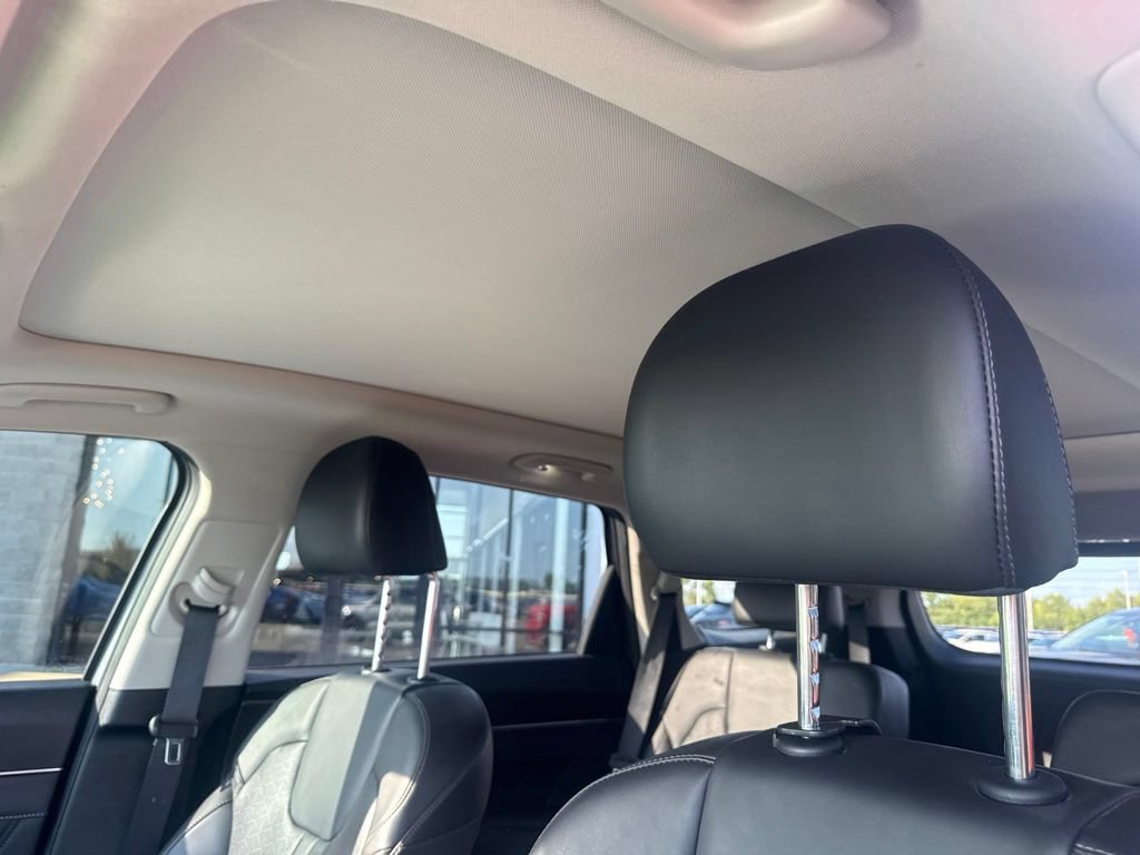 Used 2023 Kia Sorento SX AWD/4WD image 9