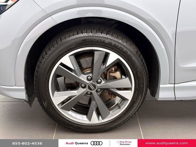 Certified 2022 Audi Q4 e-tron Prestige AWD/4WD image 9