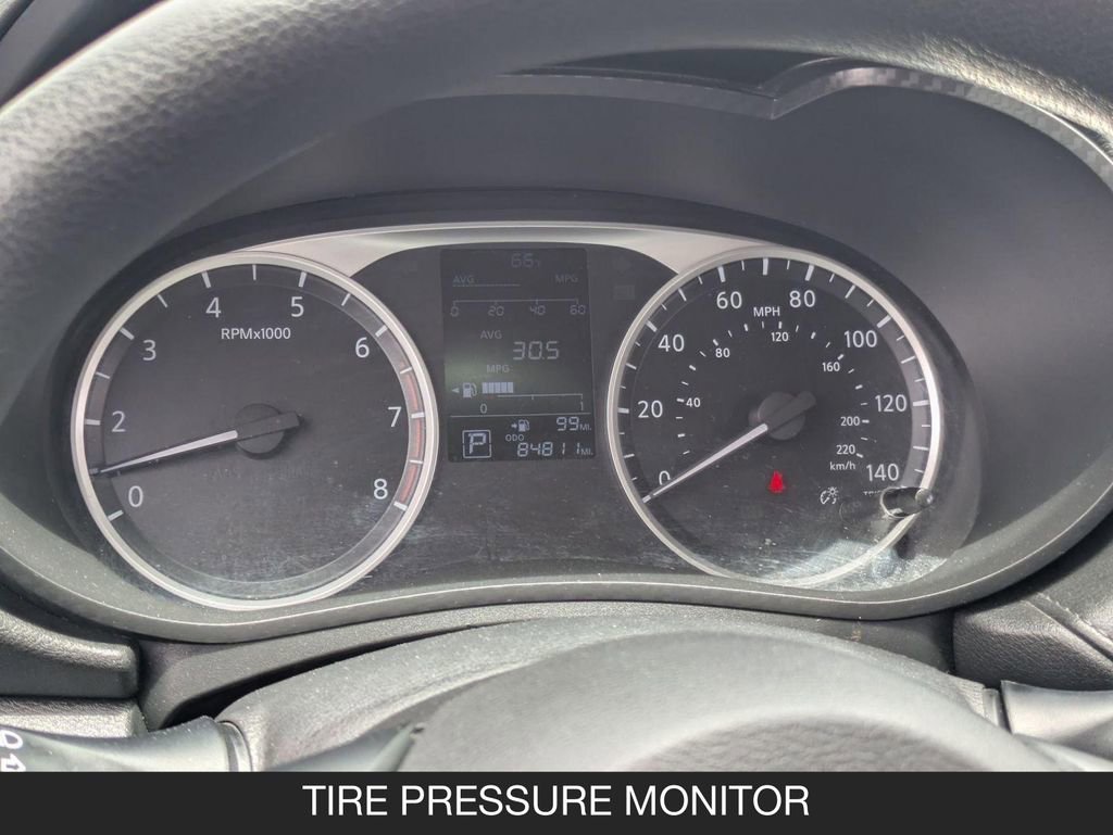 Used 2020 Nissan Versa S FWD image 18