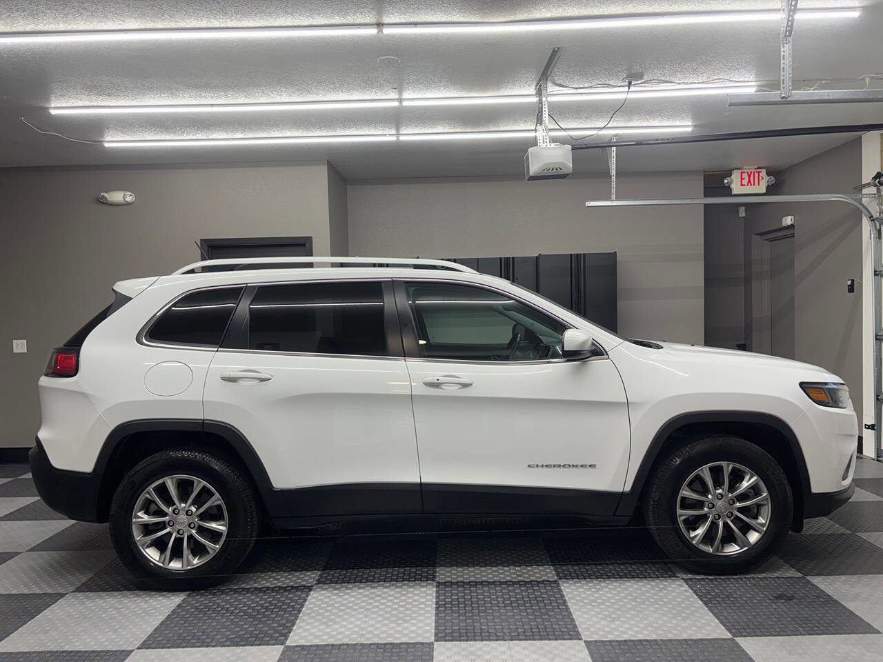 Used 2021 Jeep Cherokee Latitude Lux AWD/4WD image 6