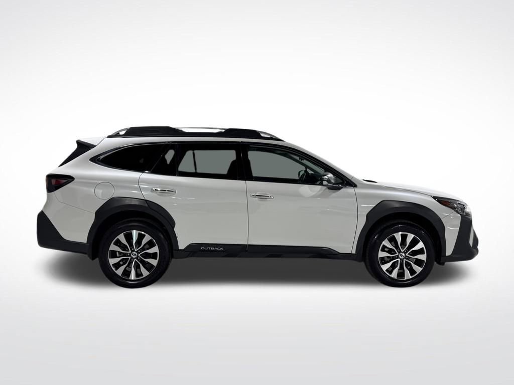 Used 2023 Subaru Outback Touring XT image 11