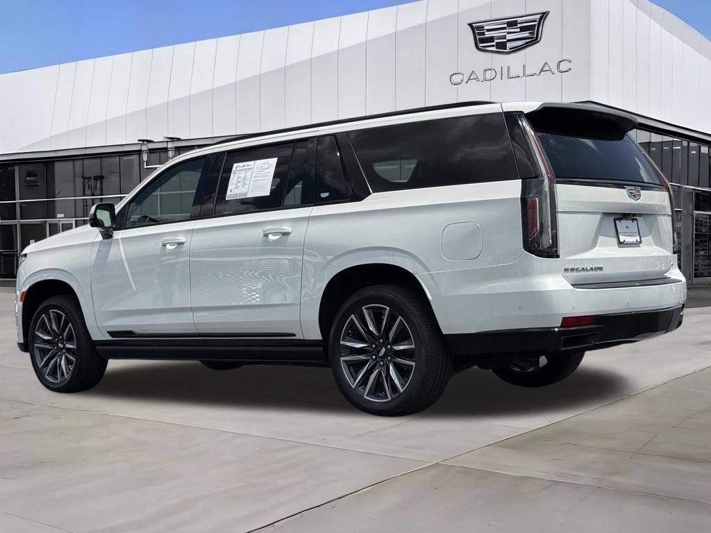 Used 2022 Cadillac Escalade ESV Sport w/ Touring Package AWD/4WD image 5