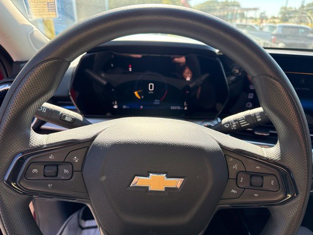 Used 2025 Chevrolet Trax LT FWD image 19
