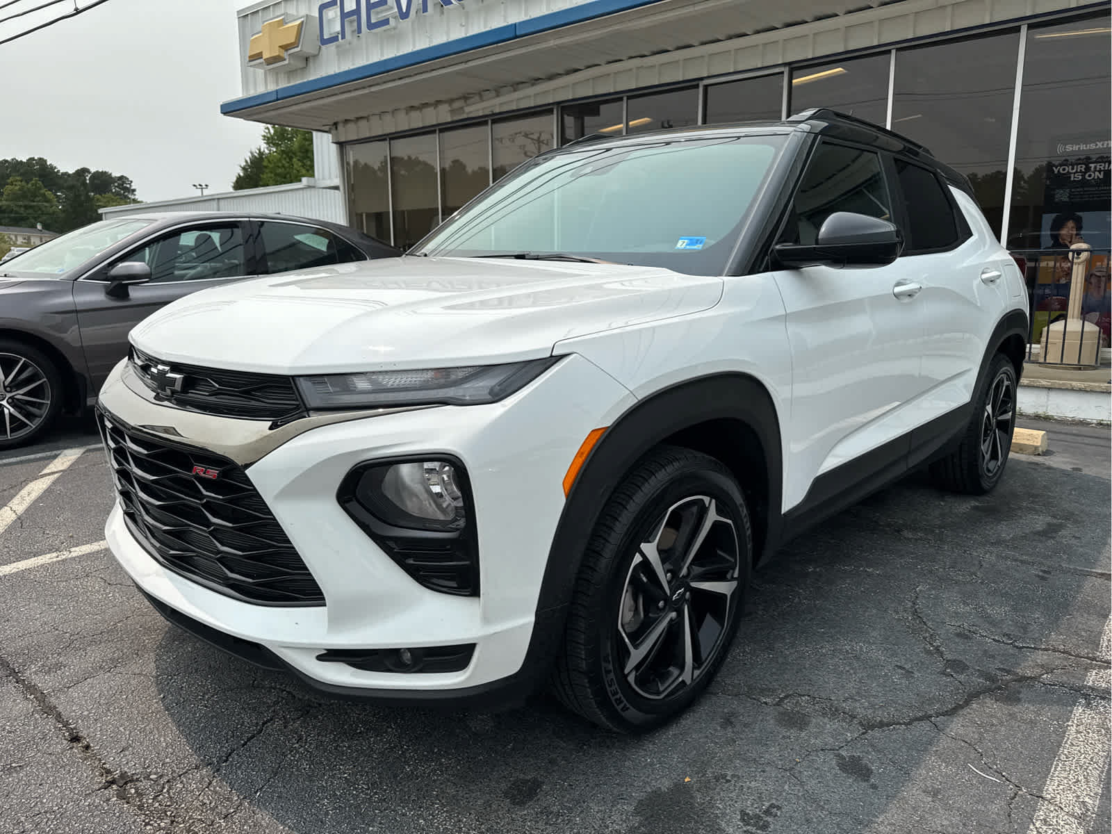 Used 2023 Chevrolet TrailBlazer RS w/ Sun and Liftgate Package AWD/4WD image 5